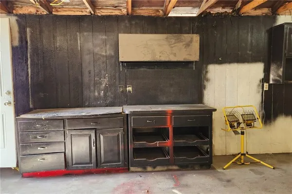 $194,900 | 208 Main Street, Osawatomie, KS 66064