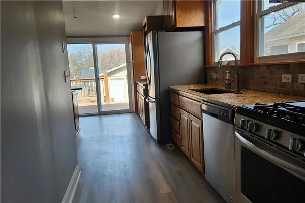 $194,900 | 208 Main Street, Osawatomie, KS 66064