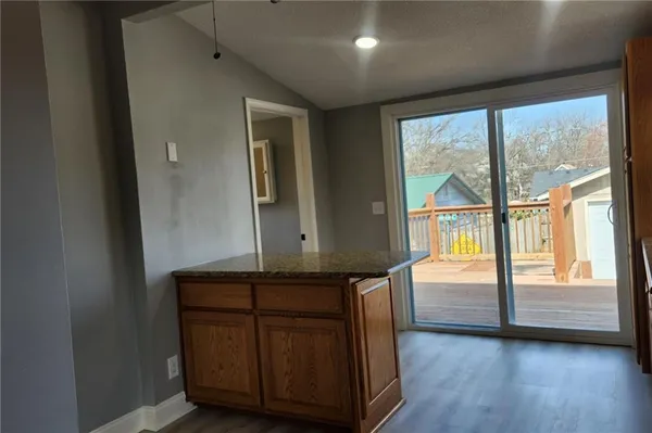 $194,900 | 208 Main Street, Osawatomie, KS 66064