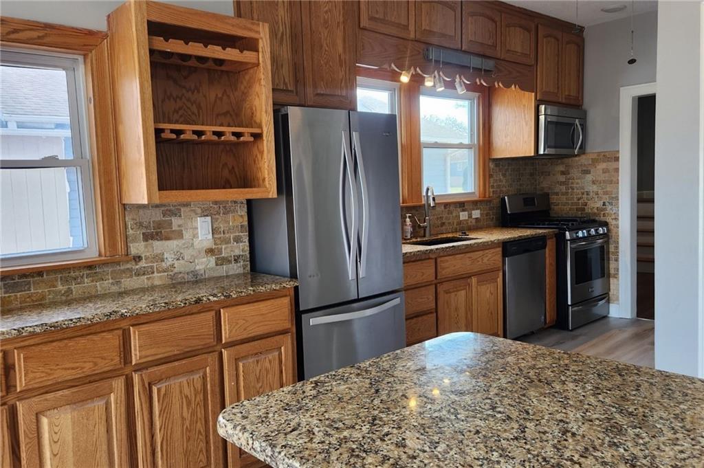 208 Main Street Osawatomie, KS 66064 - Photo 9 of 41