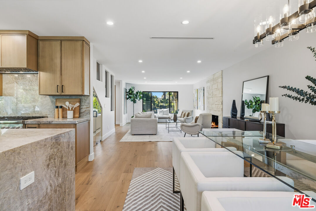 5032 Bluebell Avenue Valley Village, CA 91607 - Photo 36 of 75