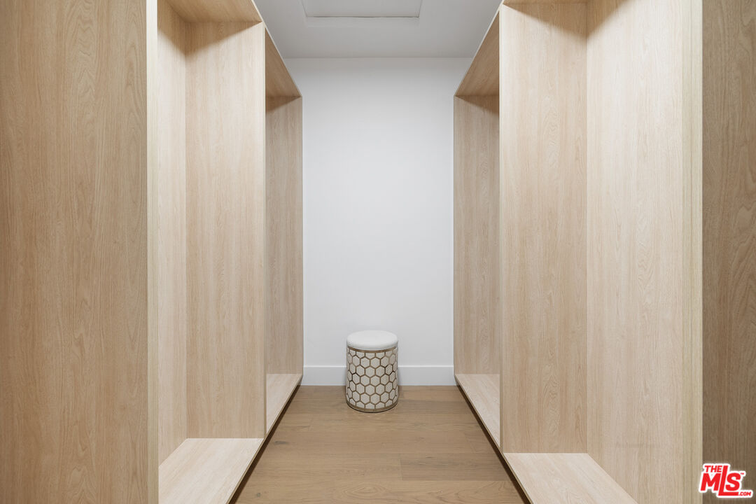 5032 Bluebell Avenue Valley Village, CA 91607 - Photo 50 of 75