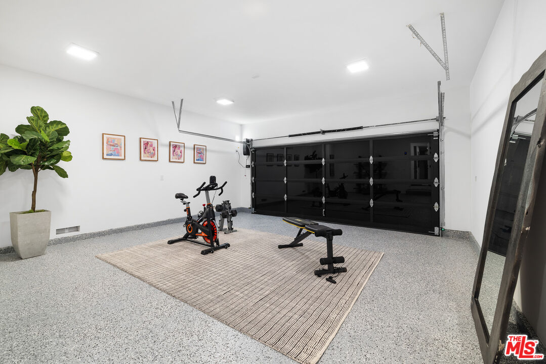 5032 Bluebell Avenue Valley Village, CA 91607 - Photo 52 of 75