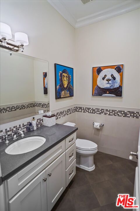 1701 Roscomare Road Los Angeles, CA 90077 - Photo 20 of 45