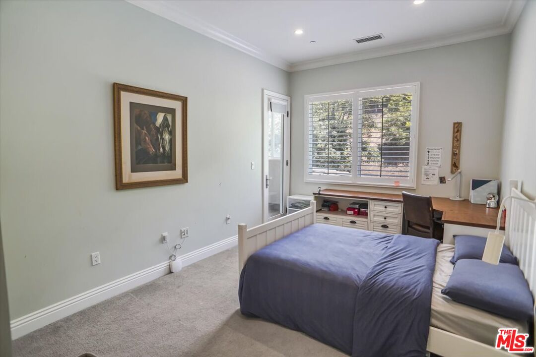 1701 Roscomare Road Los Angeles, CA 90077 - Photo 36 of 45