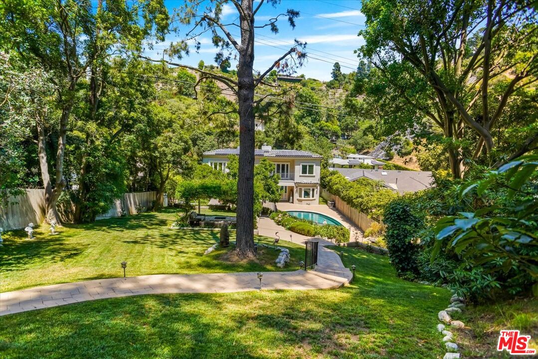 1701 Roscomare Road Los Angeles, CA 90077 - Photo 5 of 45