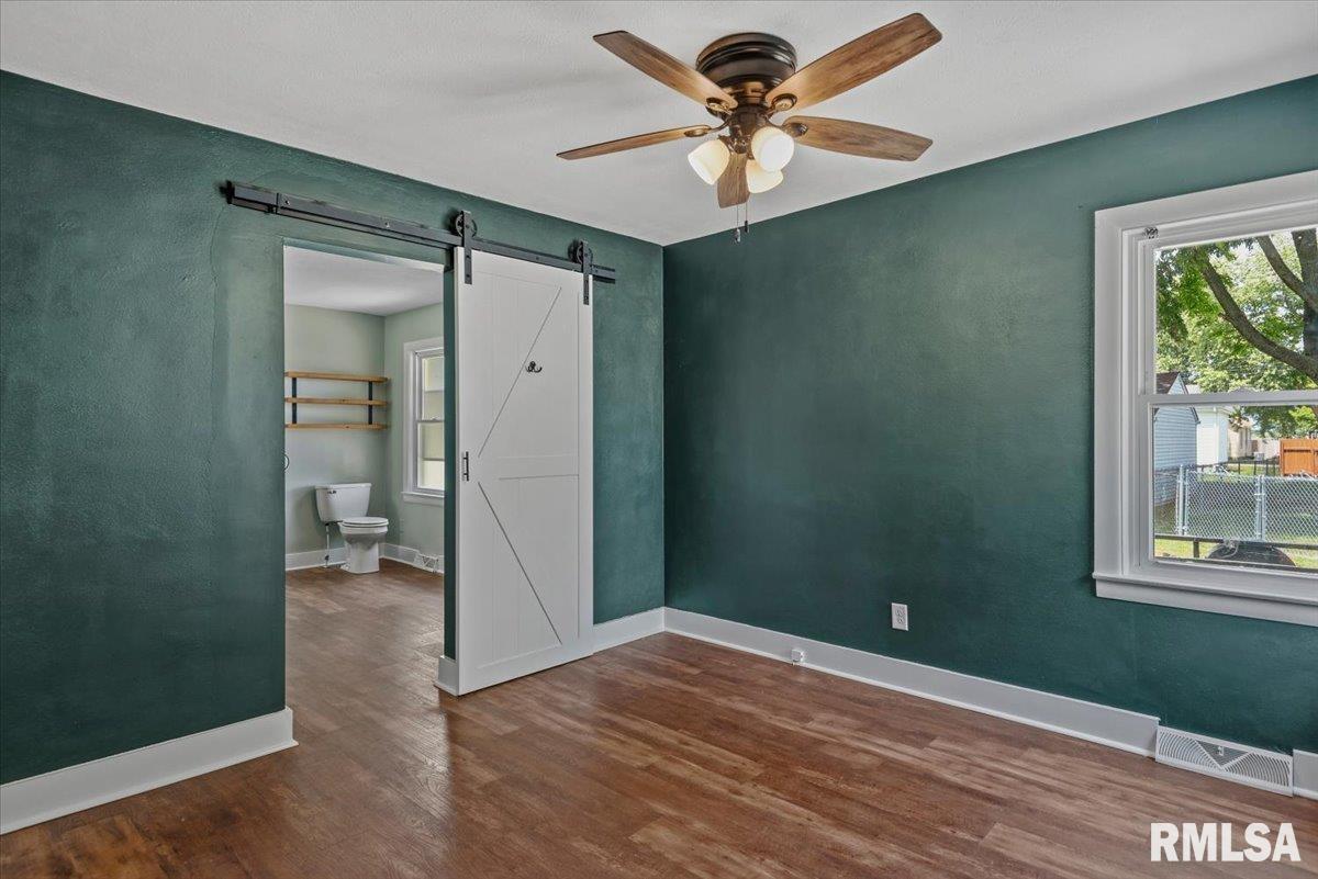 806 9th Street Pawnee, IL 62558 - Photo 15 of 36