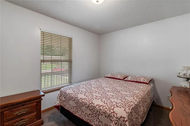 $329,000 | 606 South Thornton Street, Richmond, MO 64085