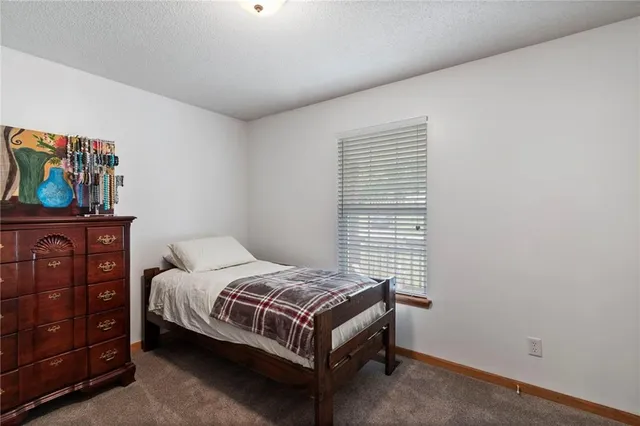 $329,000 | 606 South Thornton Street, Richmond, MO 64085