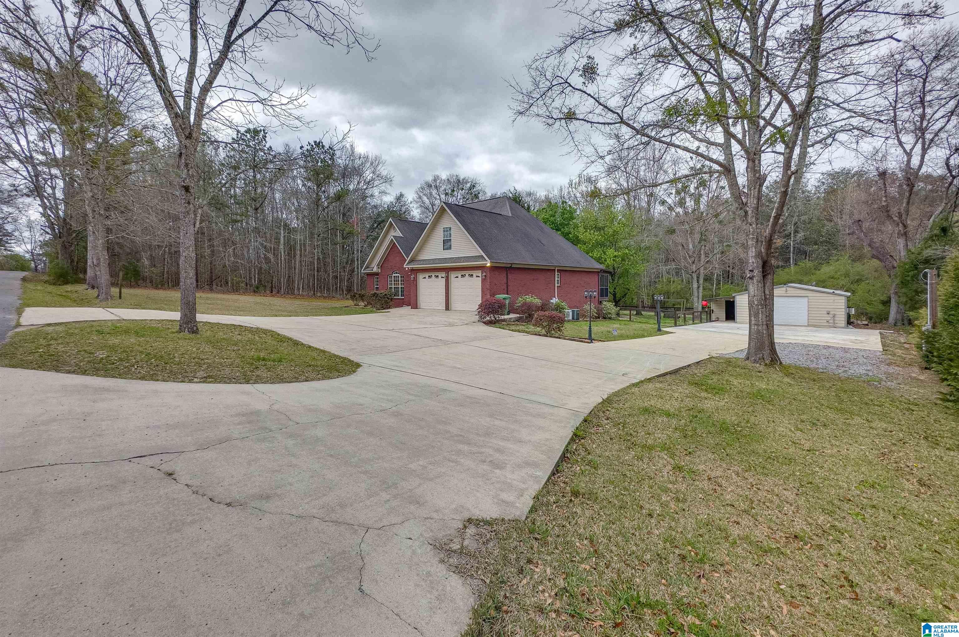 303 Mae Street Clanton, AL 35045 - Photo 2 of 57