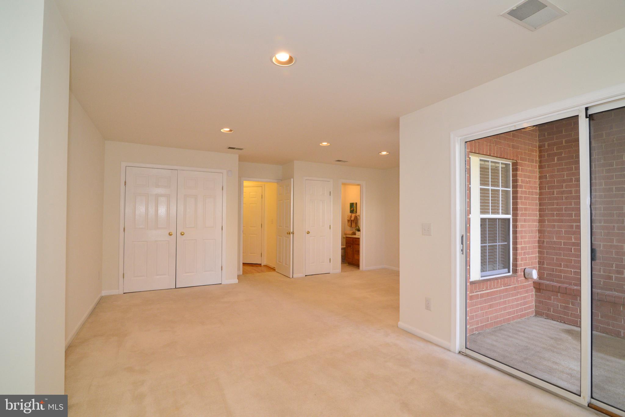 1384 Park Garden Lane Reston, VA 20194 - Photo 34 of 38 Great space! With a sliding door the patio.