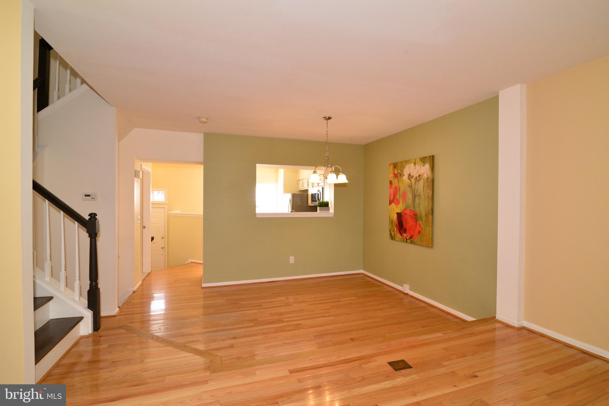 1384 Park Garden Lane Reston, VA 20194 - Photo 8 of 38 Beautiful hardwoods and open spaces!