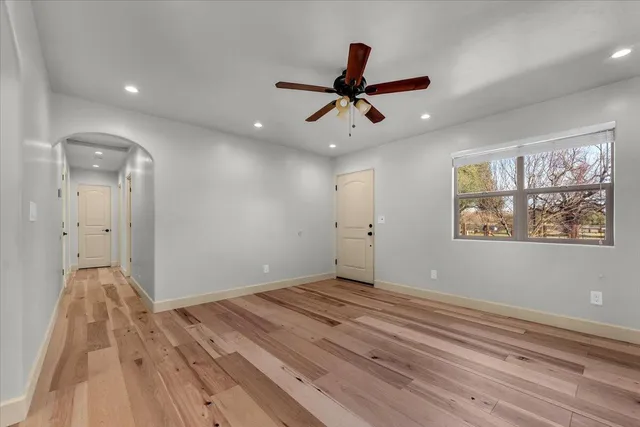 $329,900 | 2068 Park Marina Drive, Redding, CA 96001