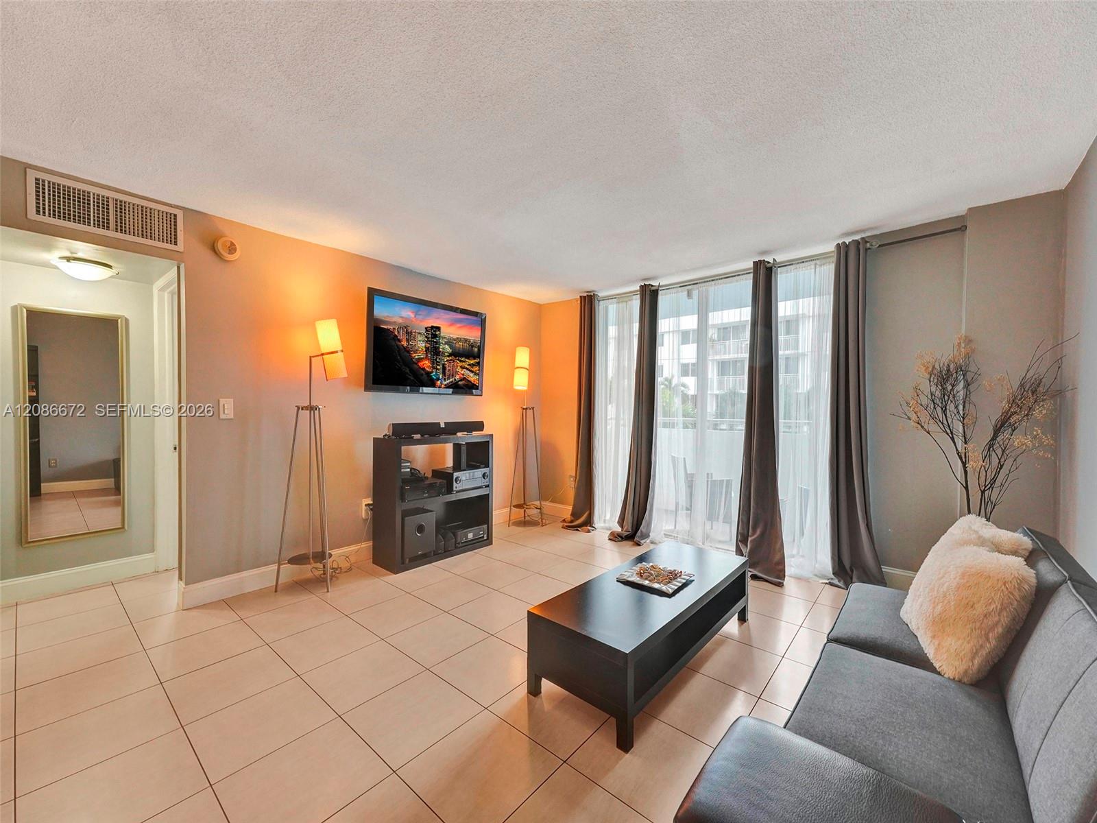 1658 Bay Road, Unit 303 Miami Beach, FL 33139 - Photo 4 of 42 Gallery Image 4