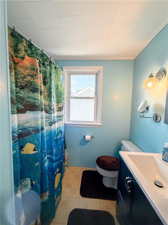 129 Missoura Street Somerset, PA 15501 - Photo 27 of 50 a bedroom with a bed and a window