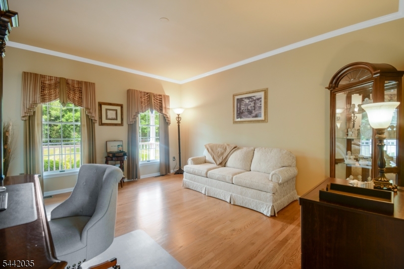 23 Deer Path Hillsborough, NJ 08844 - Photo 15 of 37