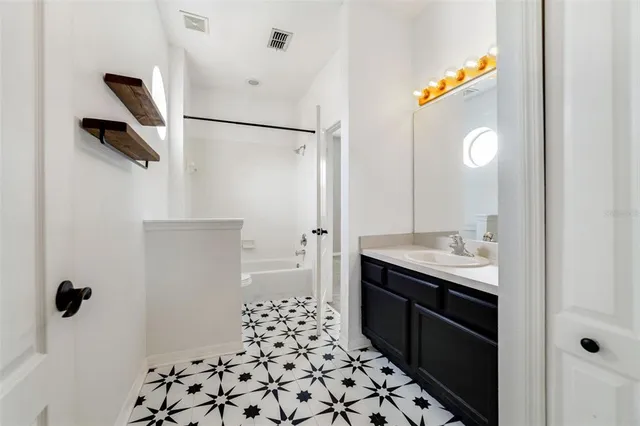 $325,000 | 10404 Kiplinger Lane, Orlando, FL 32829