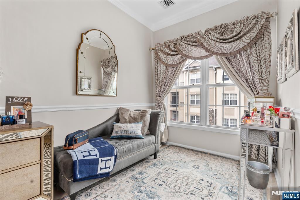 9203 Ravenscroft Road Clifton, NJ 07013 - Photo 7 of 16