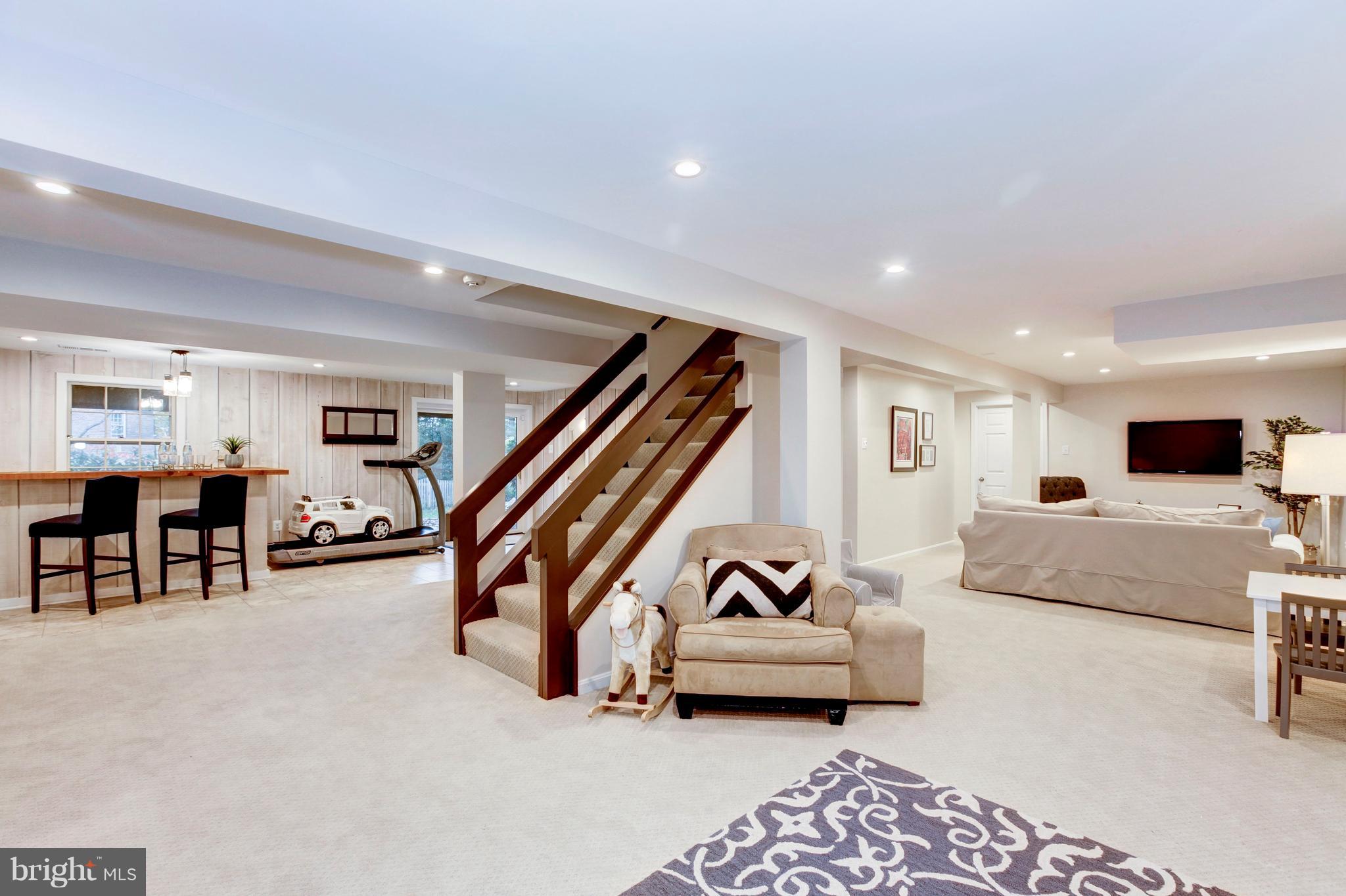 8102 Postoak Road Potomac, MD 20854 - Photo 20 of 29 Remodeled Lower-Level