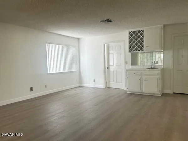 $3,300 | 431 Fantasy Street, Palmdale, CA 93551