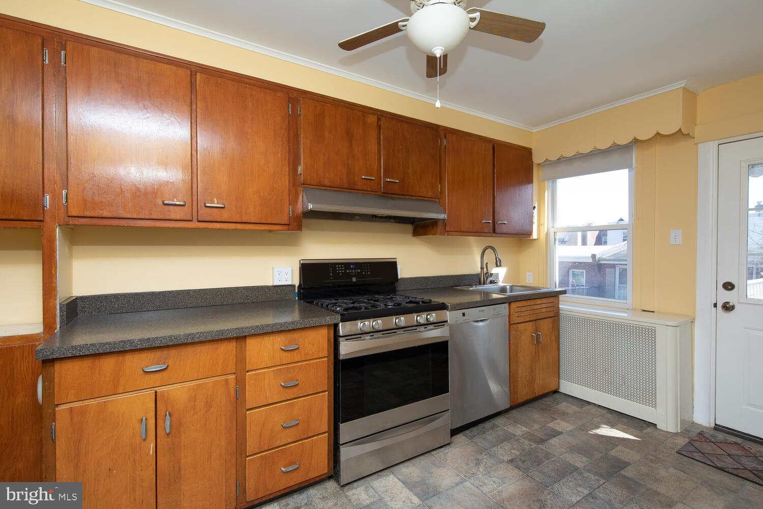 651 Rector Street Philadelphia, PA 19128 - Photo 10 of 30 Gallery Image 10