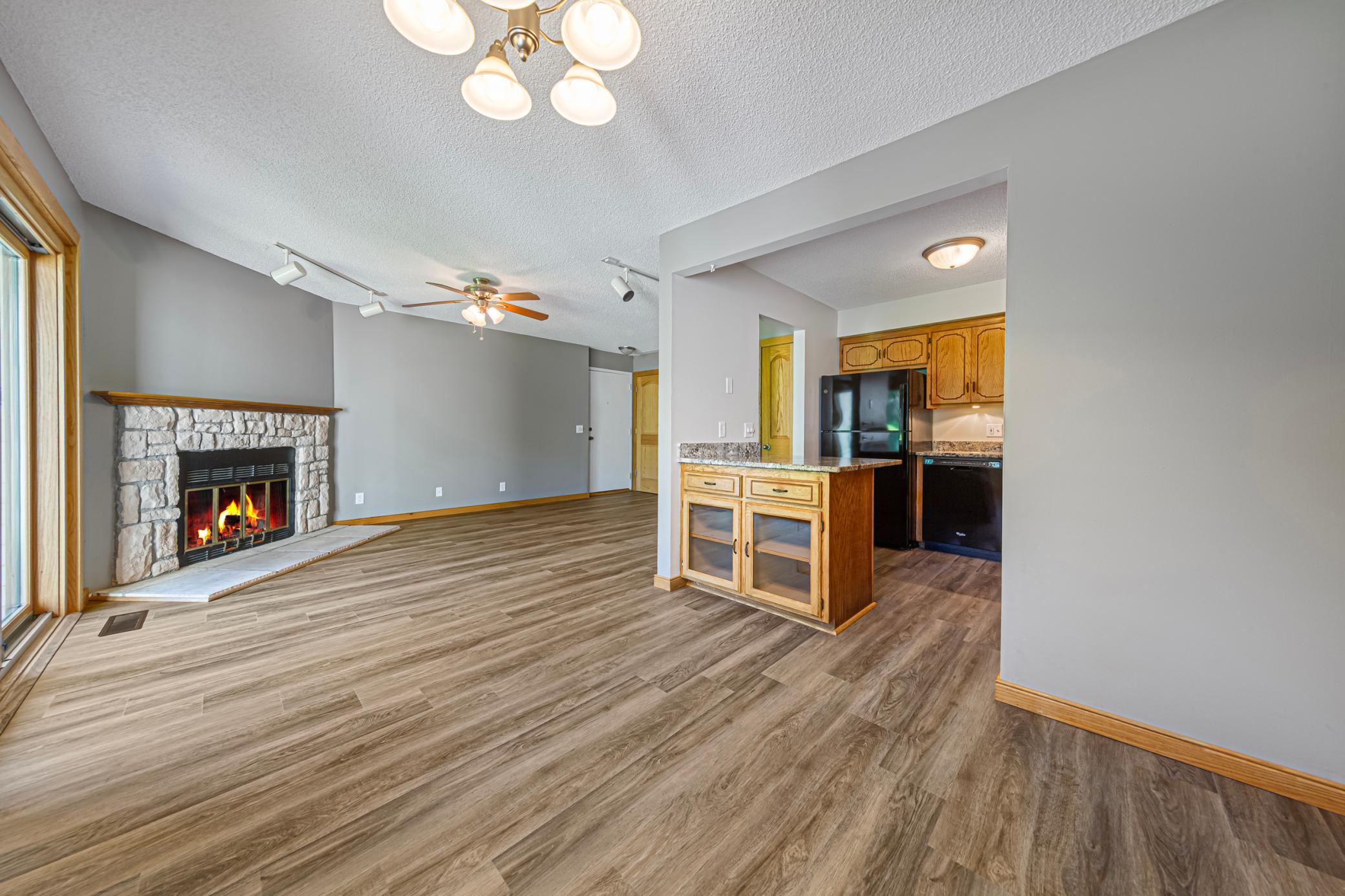 7250 Hunters Run Eden Prairie, MN 55346 - Photo 15 of 28 Gallery Image 15