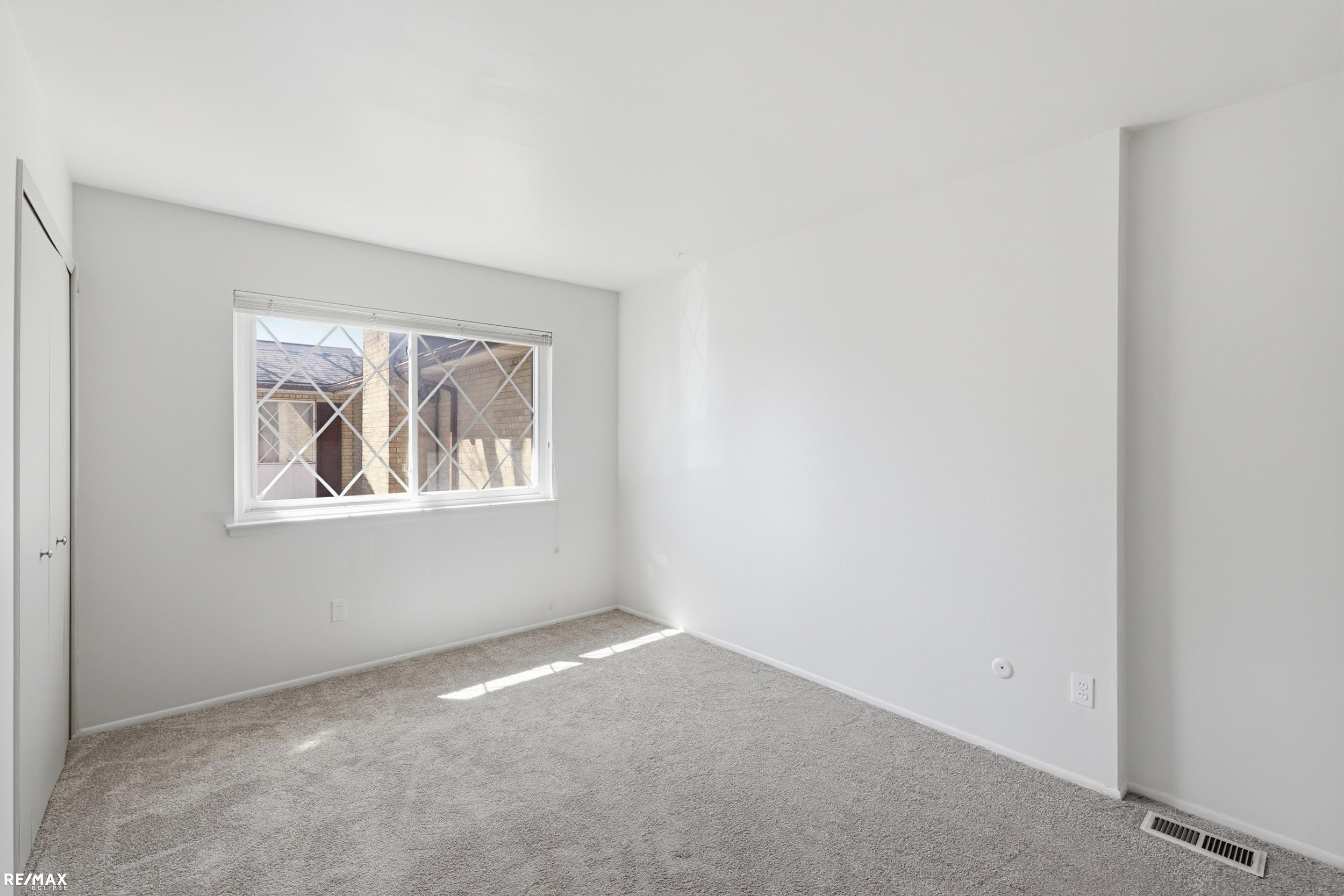 29225 Hayes Road, Unit 11 Warren, MI 48088 - Photo 11 of 16 Gallery Image 11
