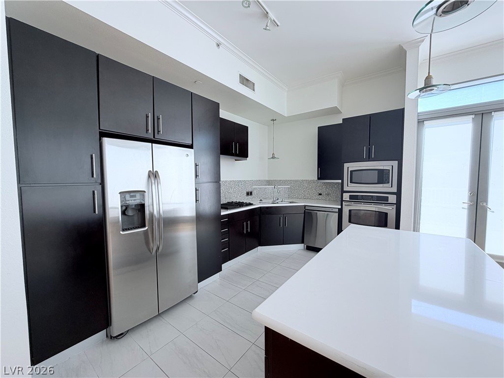 360 East Desert Inn Road, Unit 402 Las Vegas, NV 89109 - Photo 13 of 19