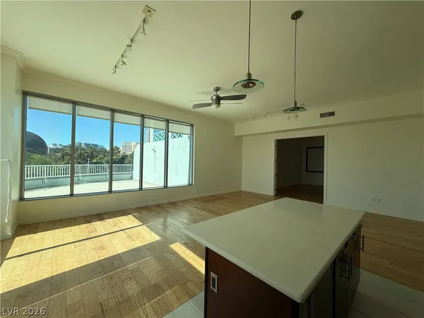 $4,500 | 360 East Desert Inn Road, Unit 402, Las Vegas, NV 89109