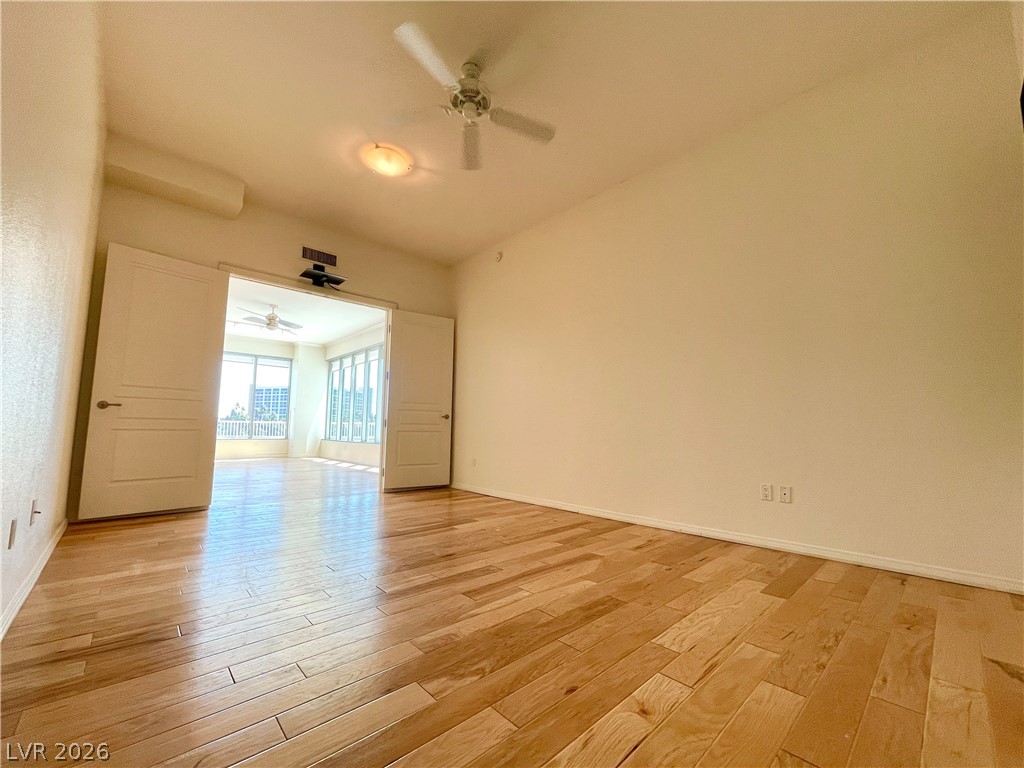 360 East Desert Inn Road, Unit 402 Las Vegas, NV 89109 - Photo 18 of 36