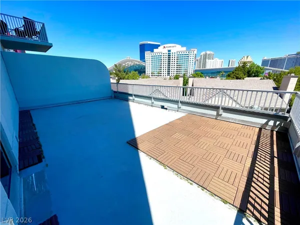$4,500 | 360 East Desert Inn Road, Unit 402, Las Vegas, NV 89109