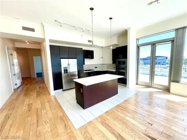 $4,500 | 360 East Desert Inn Road, Unit 402, Las Vegas, NV 89109