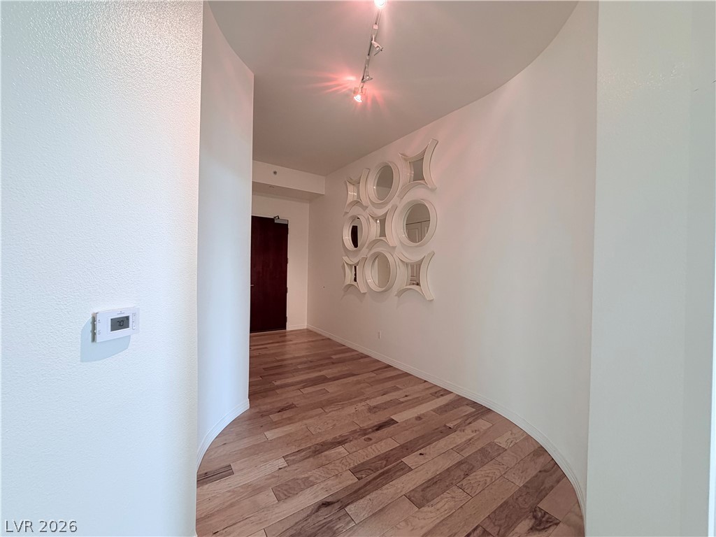 360 East Desert Inn Road, Unit 402 Las Vegas, NV 89109 - Photo 7 of 19