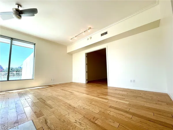 $4,500 | 360 East Desert Inn Road, Unit 402, Las Vegas, NV 89109