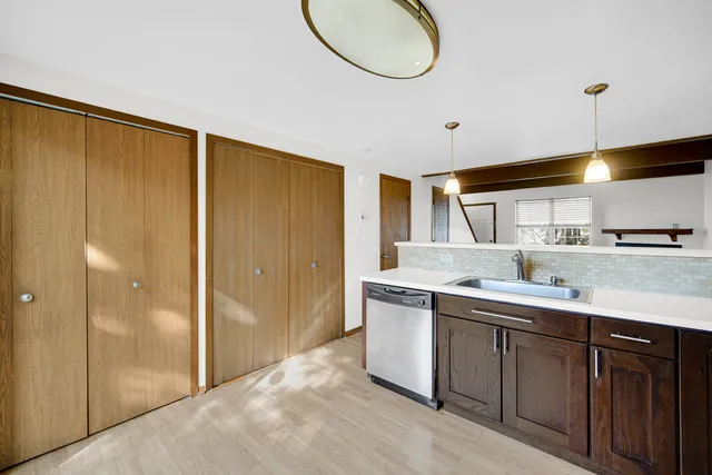 $219,900 | 535 Normandie Lane, Unit 535, Round Lake Beach, IL 60073