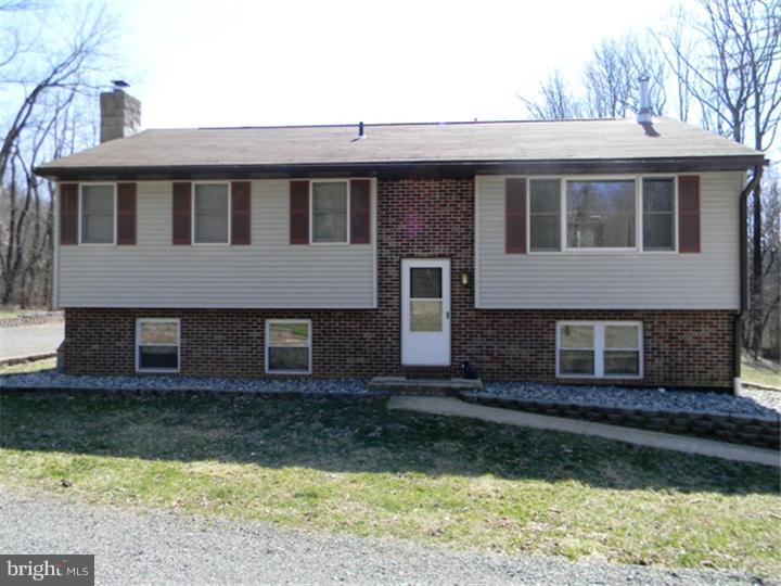 633 Longview Road Boyertown, PA 19512 - Photo 2 of 25 Gallery Image 2
