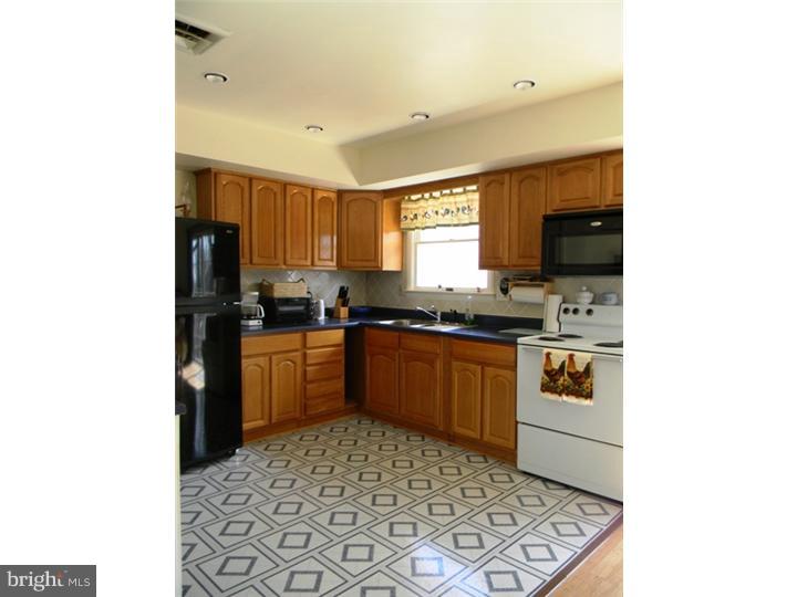 633 Longview Road Boyertown, PA 19512 - Photo 10 of 25 Gallery Image 10