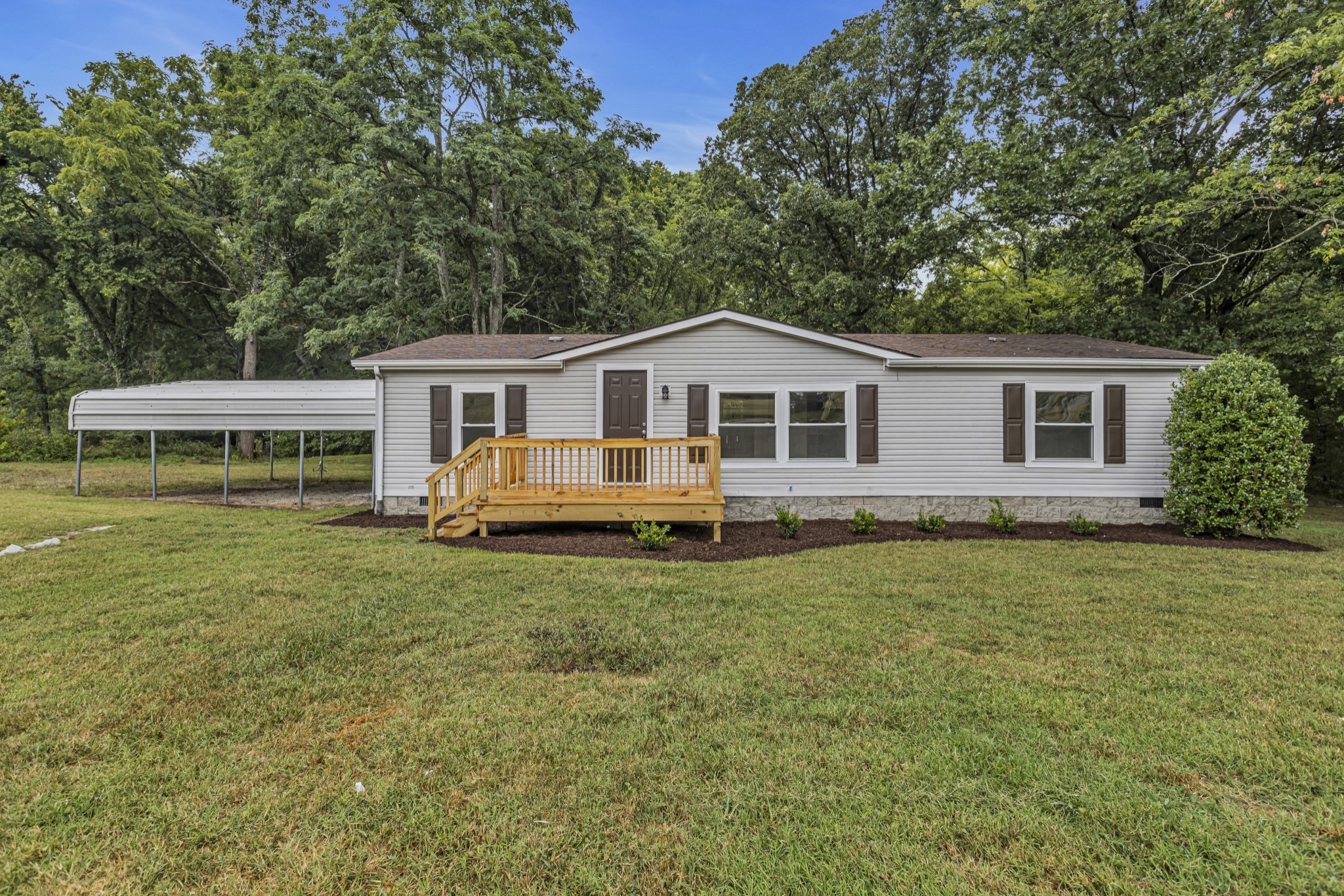 1892 Rock Springs Road Columbia, TN 38401 - Photo 1 of 32 Gallery Image 1