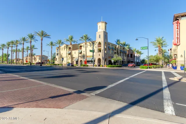 $2,600 | 20047 West Turney Avenue, Unit S, Litchfield Park, AZ 85340