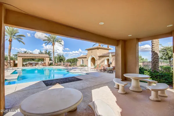 $2,550 | 20047 West Turney Avenue, Litchfield Park, AZ 85340