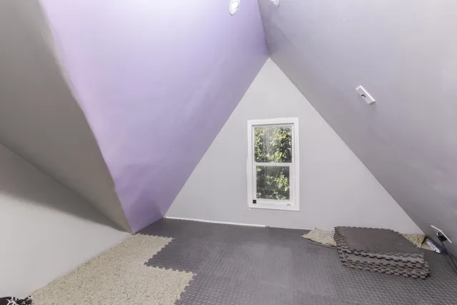 a view of entryway and hall