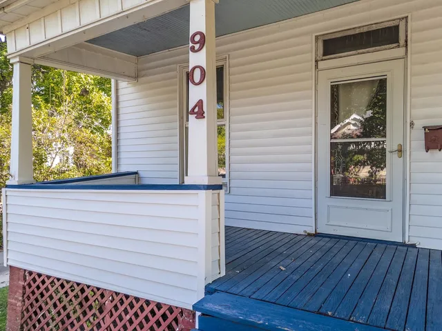 a view of a entryway door of the house