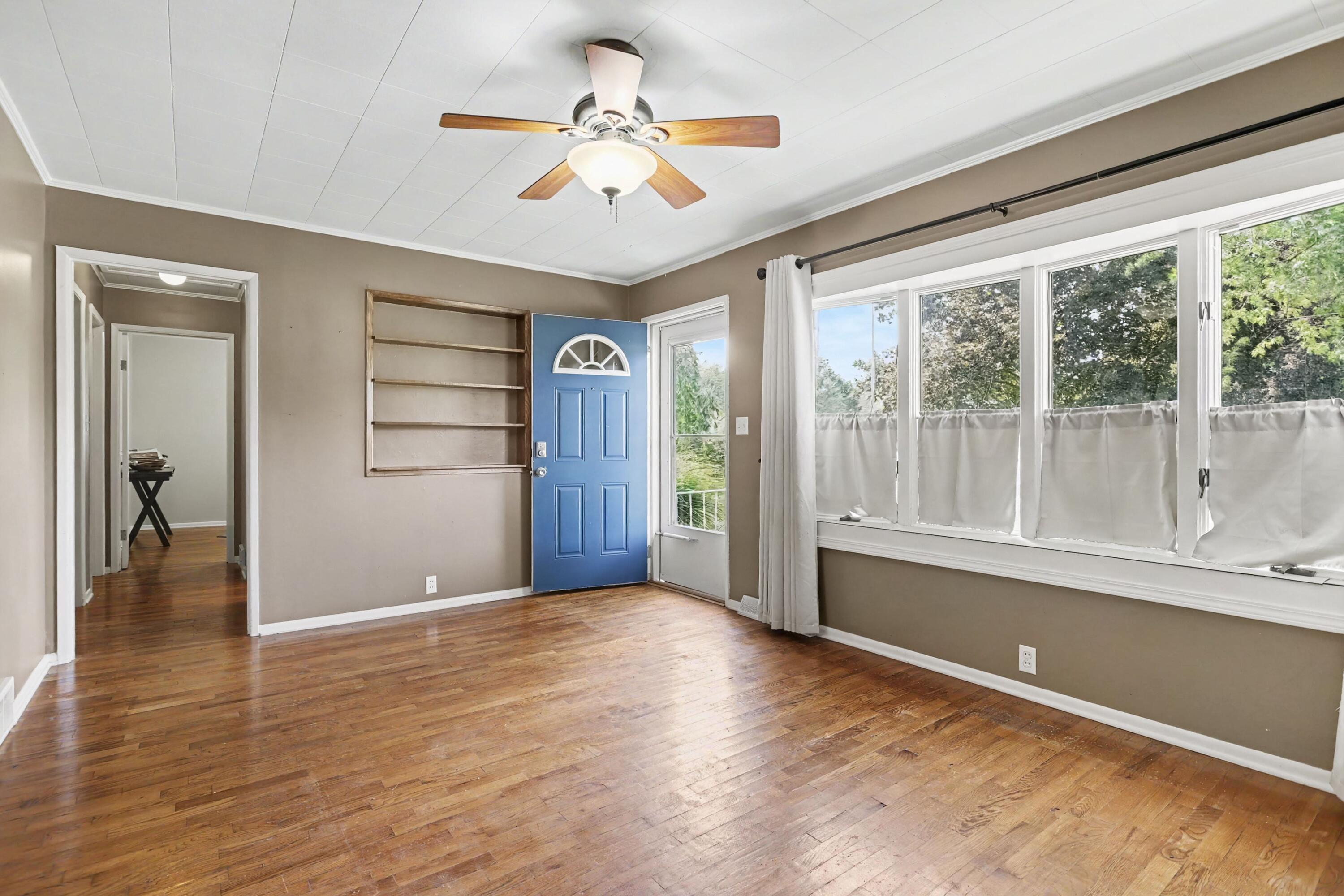 4787 Scottdale Road St. Joseph, MI 49085 - Photo 6 of 27 006_file_1953