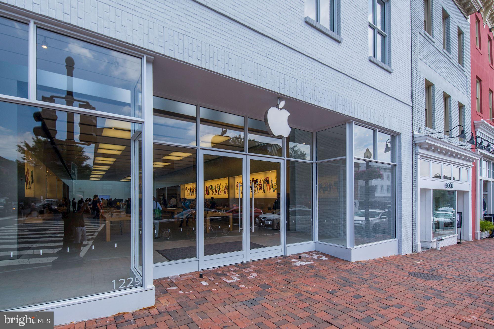 1720 34th Street Northwest Washington, DC 20007 - Photo 26 of 27