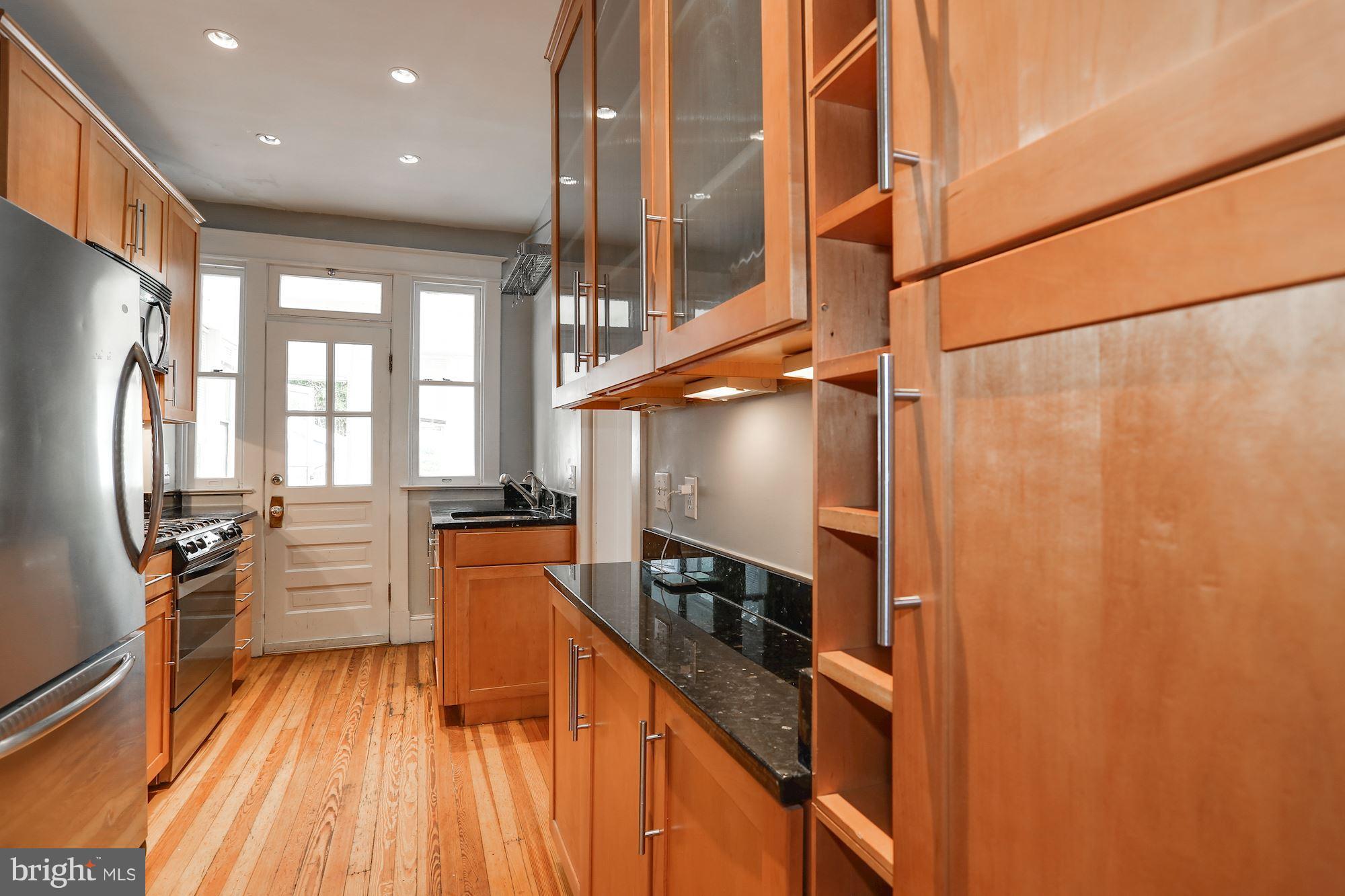 1720 34th Street Northwest Washington, DC 20007 - Photo 5 of 27