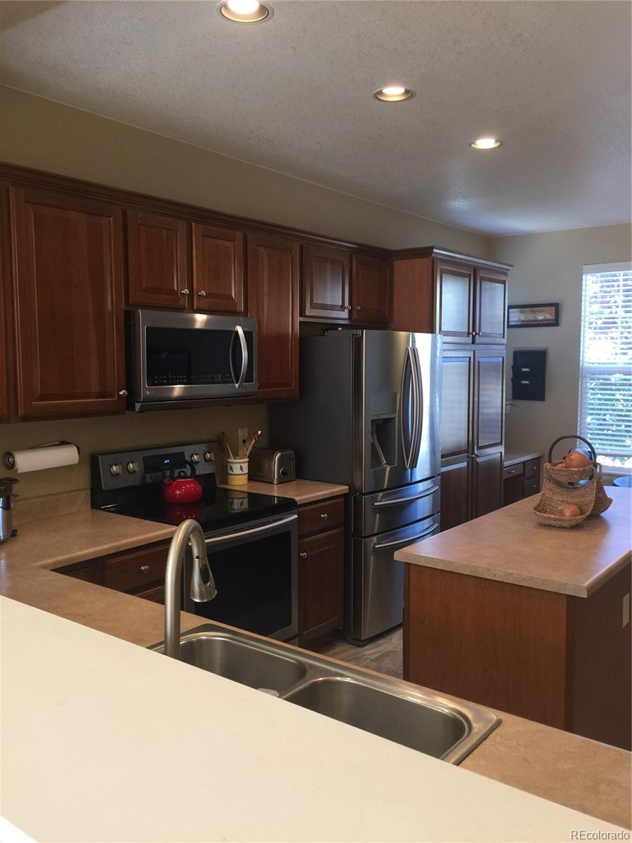 10942 Brooklawn Road Highlands Ranch, CO 80130 - Photo 2 of 23