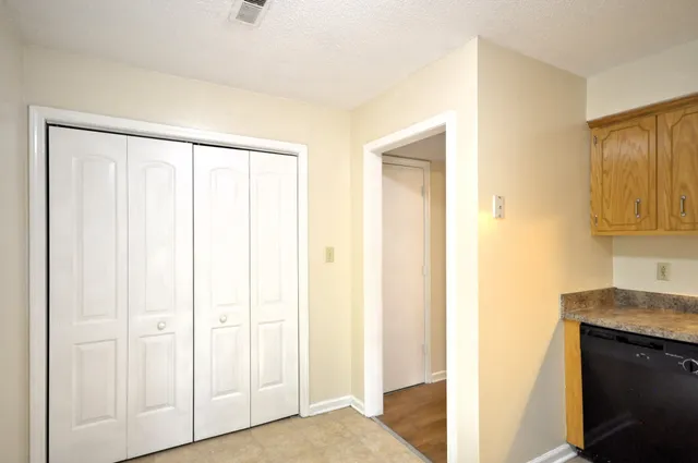 $950 | 430 Martha Lane, Unit C, Clarksville, TN 37043