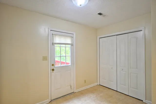 $950 | 430 Martha Lane, Unit C, Clarksville, TN 37043