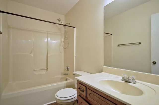 $950 | 430 Martha Lane, Unit C, Clarksville, TN 37043