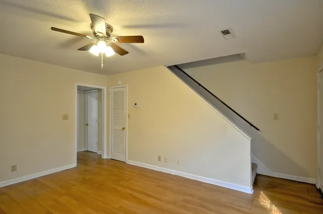 $950 | 430 Martha Lane, Unit C, Clarksville, TN 37043